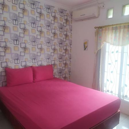 Endah Homestay Syariah Purwokerto Exterior foto